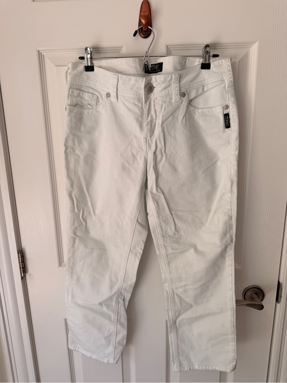 Silver Jeans White Cropped Ankle Jeans